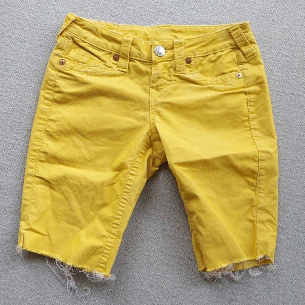 True Religion Shorts Women 25 Yellow Bermuda Raw‎ Hem Frayed Casual